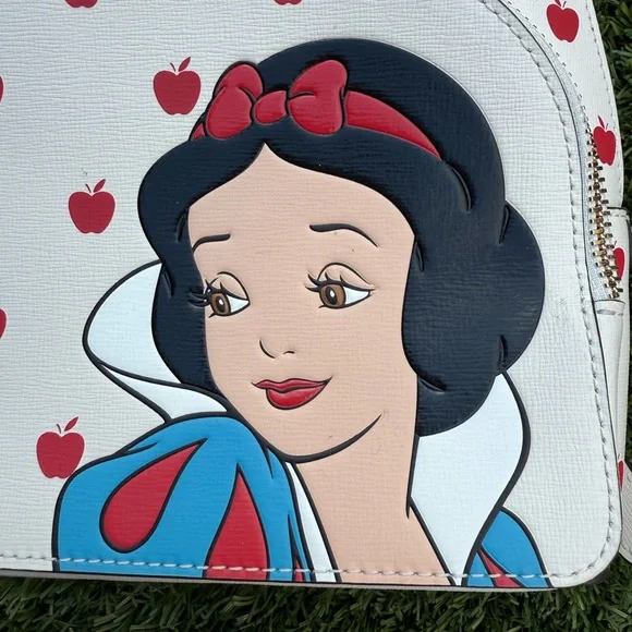 Kate Spade White and Red Snow White Backpack NWOT - Picture 2 of 8